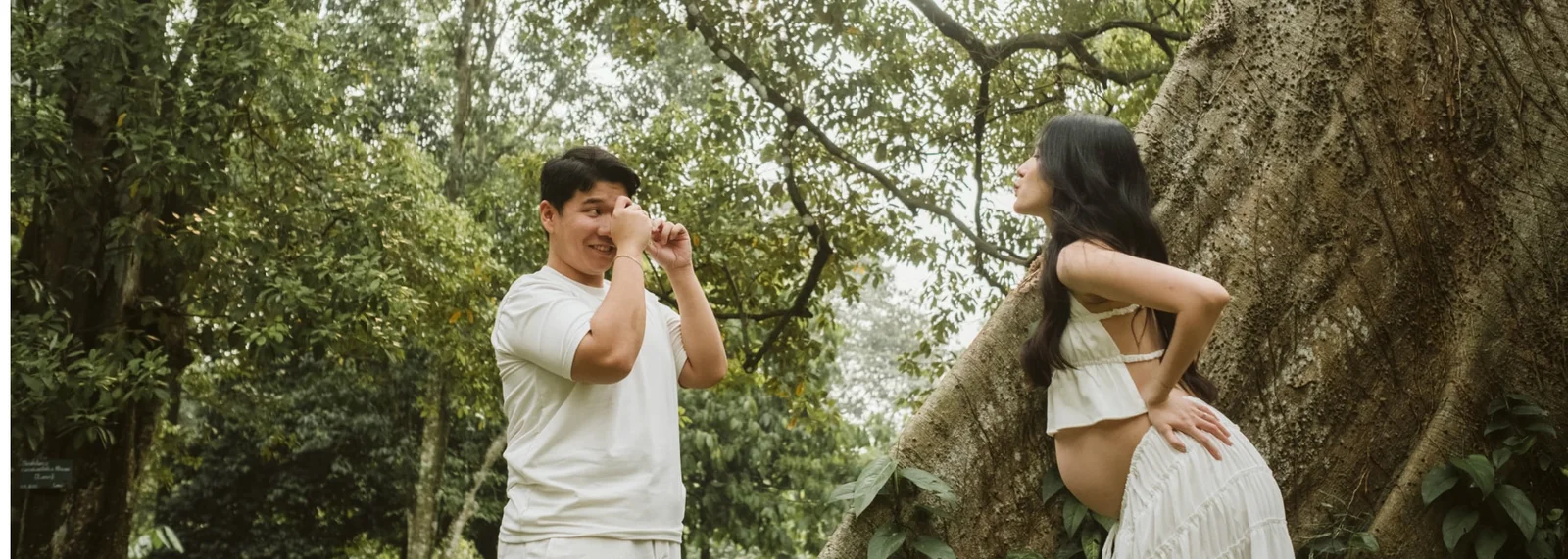 Charissa & Denny, maternity session in Kebun Raya Bogor